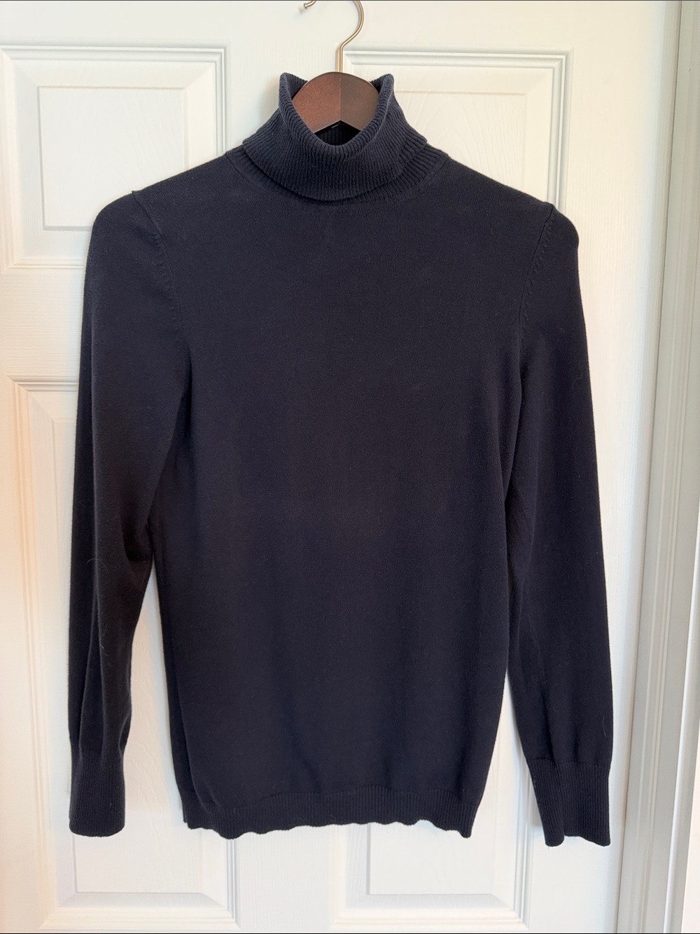 GAP Navy Women's Turtleneck Sweater